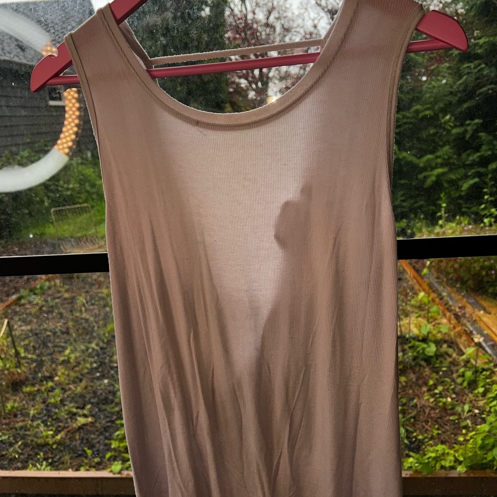 Open back Athleta tank top